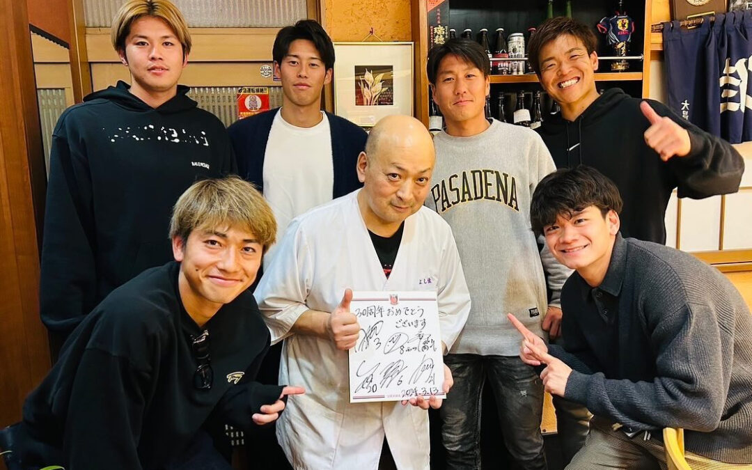 先日ご来店頂いた浦和レッズの選手の皆さまです