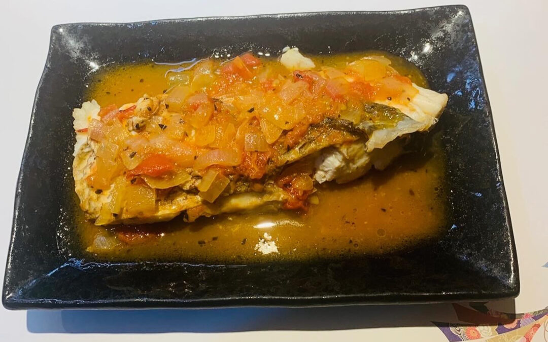 鯛のポアレトスカーナソース掛けです